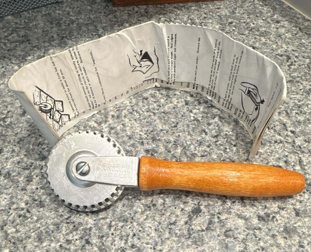 Krimpkut Pastry Sealer Wood Handle